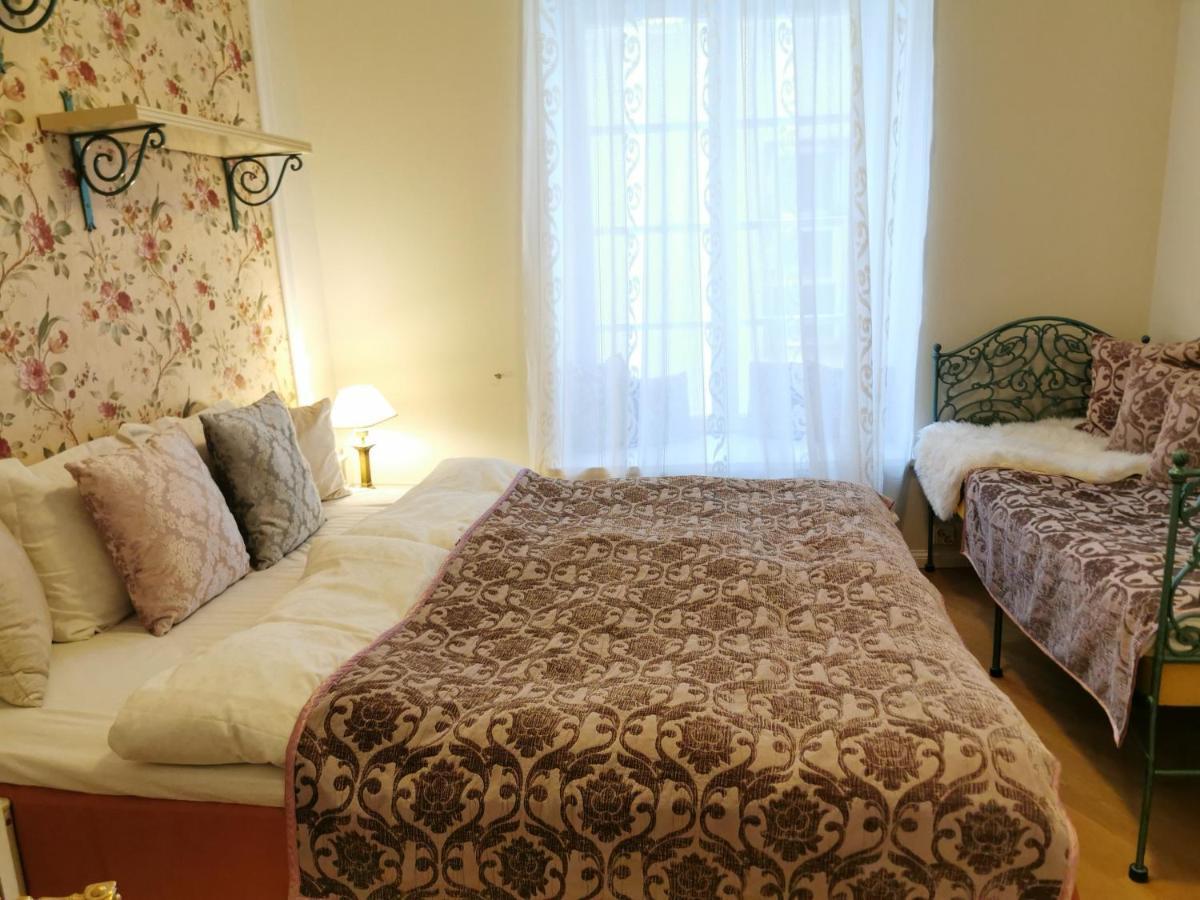 Oldhouse Apartments - Tallinn Old Town Bagian luar foto