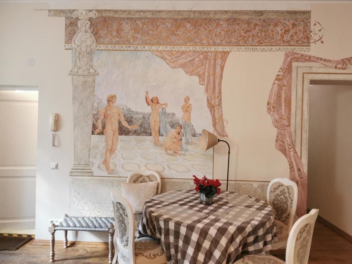 Oldhouse Apartments - Tallinn Old Town Bagian luar foto