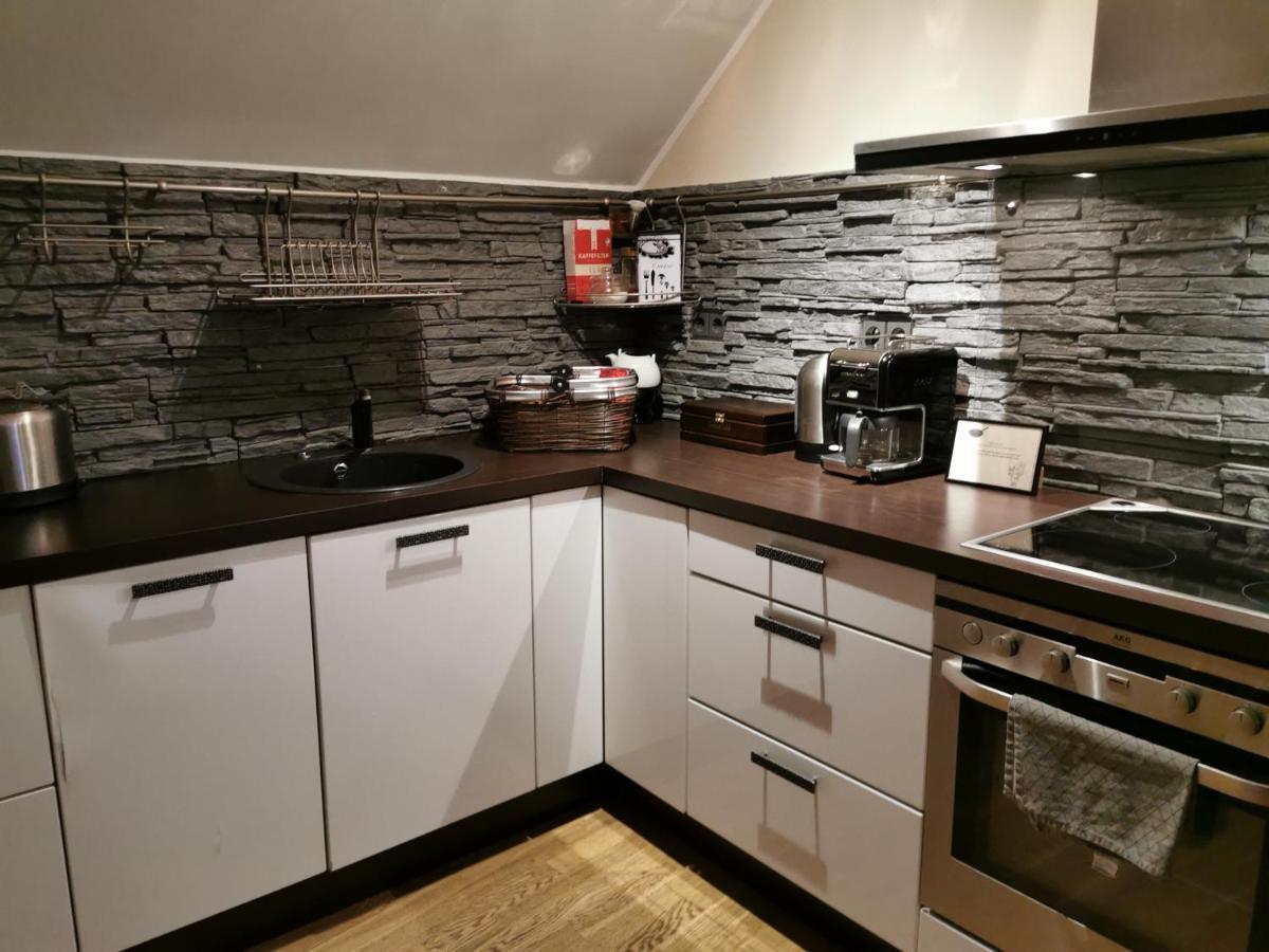 Oldhouse Apartments - Tallinn Old Town Bagian luar foto